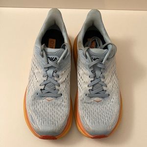 HOKA Clifton 8s